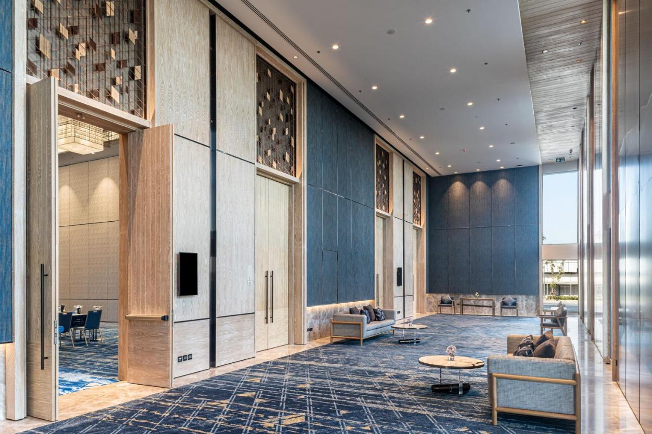 Novotel Bangkok Future Park Rangsit Патхумтхані Екстер'єр фото