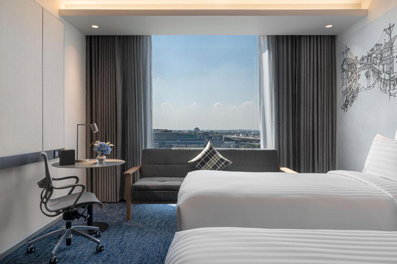 Novotel Bangkok Future Park Rangsit Патхумтхані Екстер'єр фото
