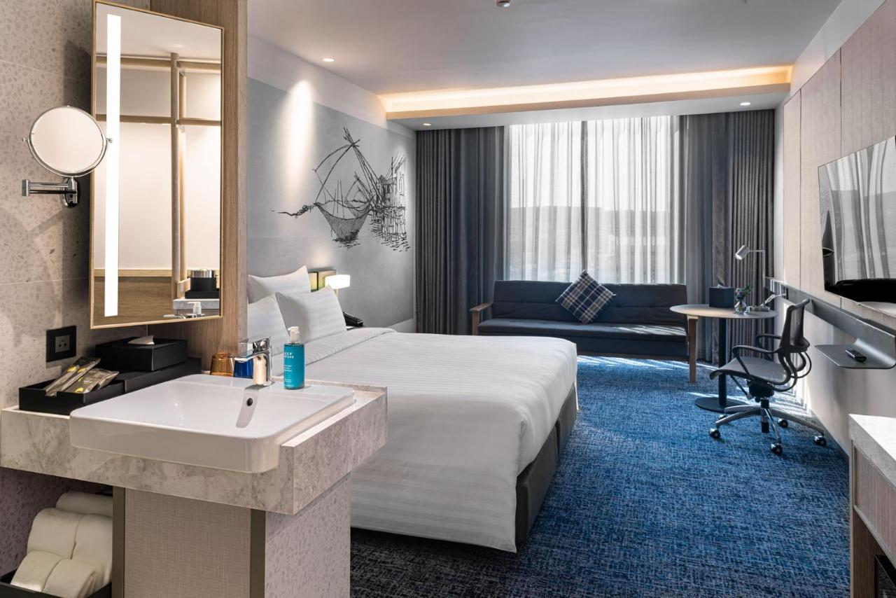 Novotel Bangkok Future Park Rangsit Патхумтхані Екстер'єр фото
