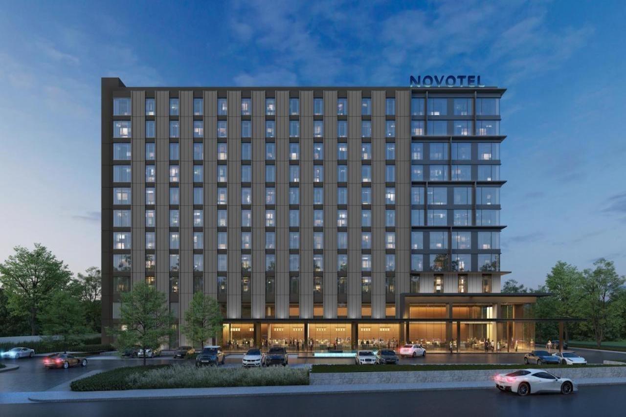 Novotel Bangkok Future Park Rangsit Патхумтхані Екстер'єр фото